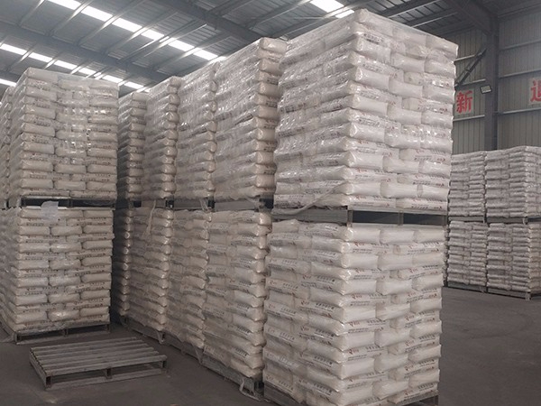 輕質(zhì)抹灰石膏用什么方法能夠防止開裂？